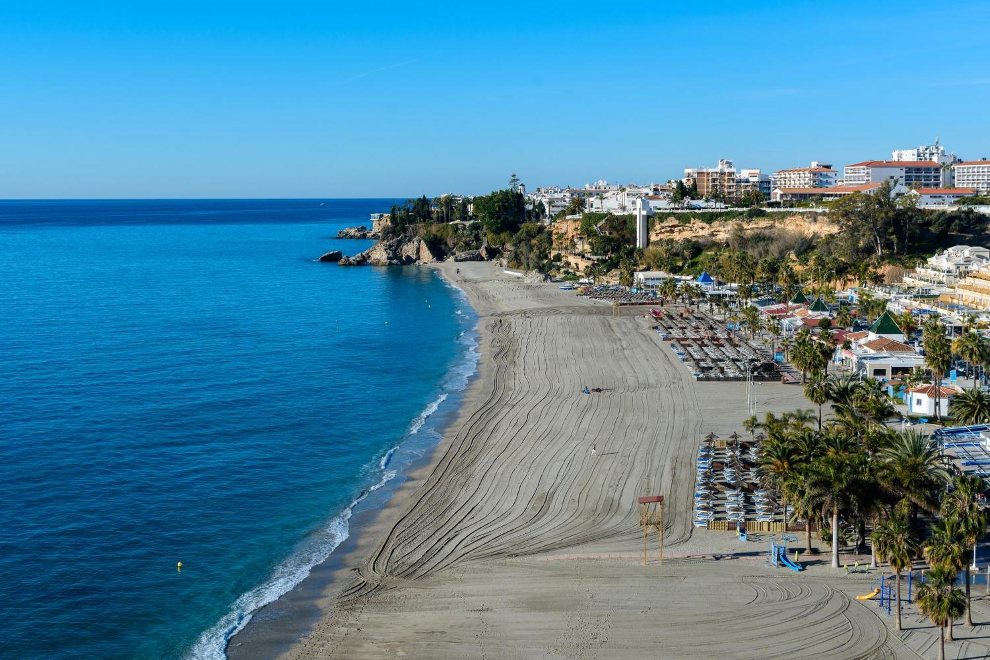 Buriana Beach Nerja Exterior foto